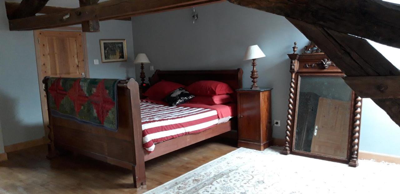 Вилла La Belle Maison Piegut-Pluviers Экстерьер фото